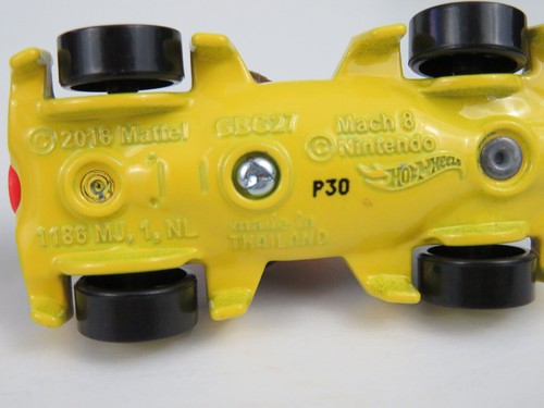 Nintendo SUPER MARIO Mini Figura y Colección Hot Wheels - Lote de 14 Peach Yoshi - Imagen 24 de 24