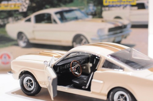 LANE COLLECTIBLES EXACT DETAIL 1966 SHELBY G.T. 350H SCALE 1:18 LIMITED WITH COA - Picture 8 of 12