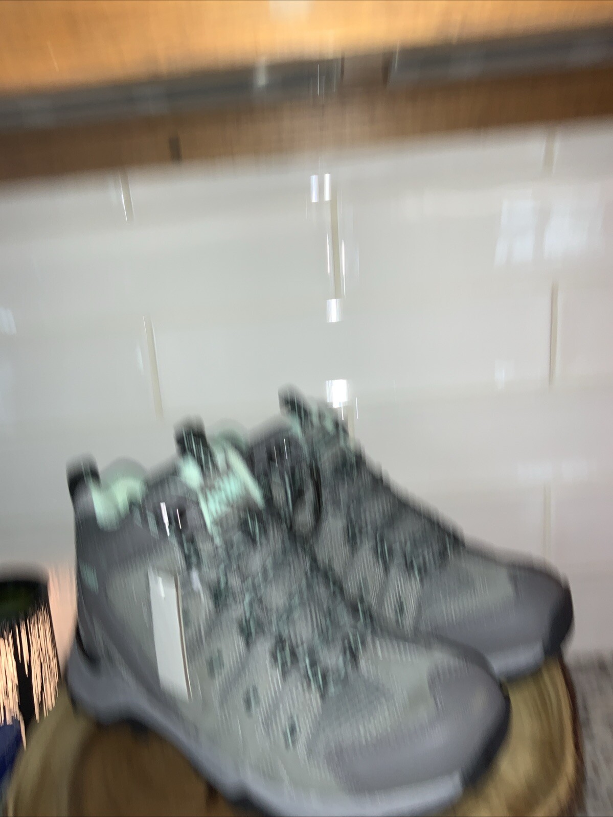 Picture 2 of 6