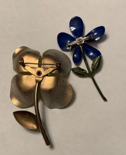 Bellissimo lotto vintage di 2 spille fiori smaltati - Foto 3 di 3
