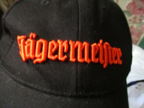 Baseballmütze Kappe JAGERMEISTER ERHABEN GENÄHT SCHRIFTZUG & LOGO PATCH EINHEITSGRÖSSE