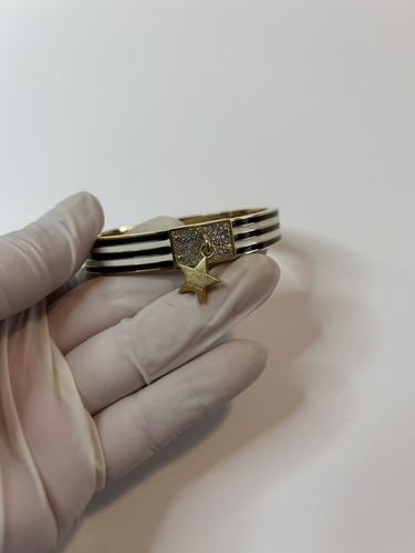 Henri Bendel Bangle Bracelet ENAMEL STAR Gold Black Bangle EUC - Picture 14 of 15