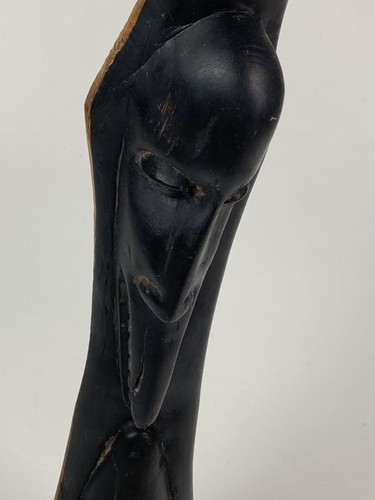Escultura de madera tallada africana Makonde de mediados de siglo - cara alargada 18,5" de alto - Imagen 2 de 7