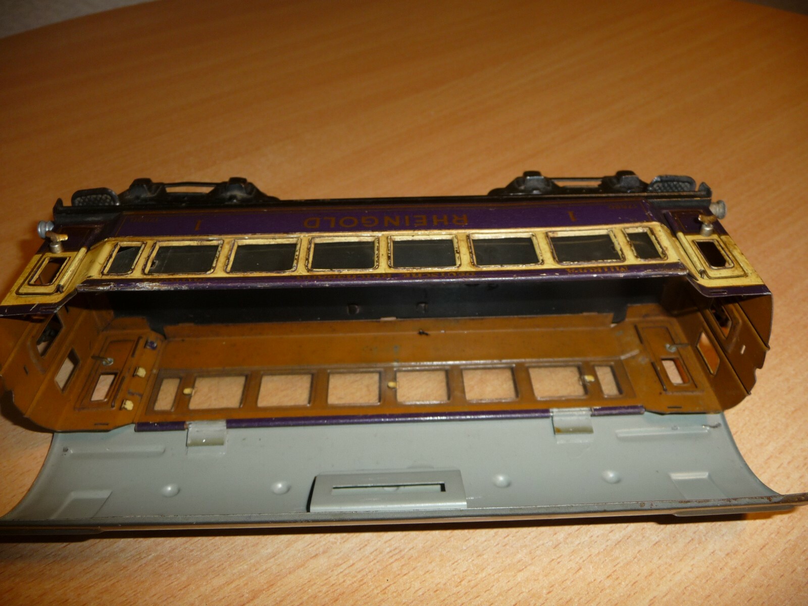 Details zu Märklin Rheingold 1758 Versandhandel echt