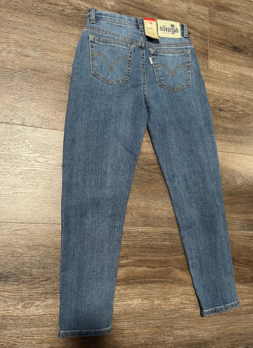 NWT Levis SilverTab Girls Youth Sz 8 REG Medium Wash Mini Mom Jeans Pants - Picture 2 of 2