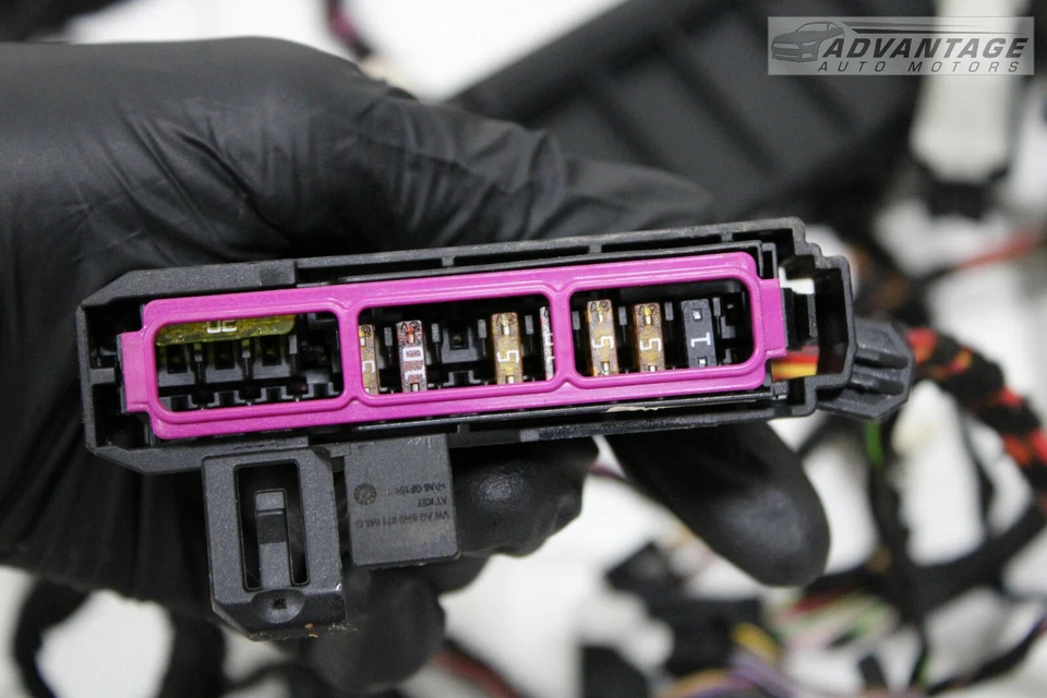 2017 奥迪 A4 QUATTRO 2.0L 室内主线线束带保险丝盒 原始设备制造商 — 第 4/4 张图片