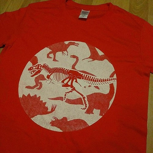 T-REX Dinosaurier Skelton Halftone Herren rotes T-Shirt in Größe Small / Large / XL - Bild 2 von 3