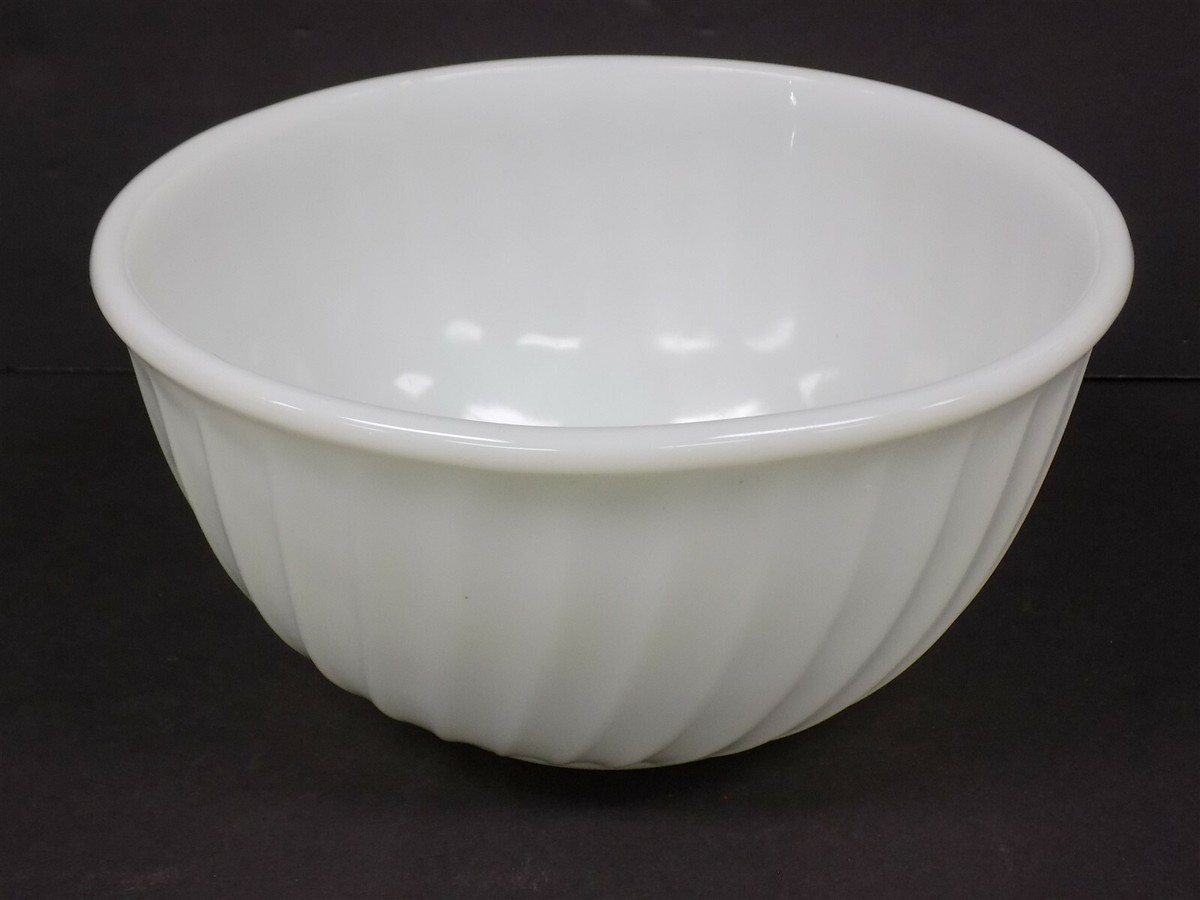 Vintage Fire King Oven Ware 9