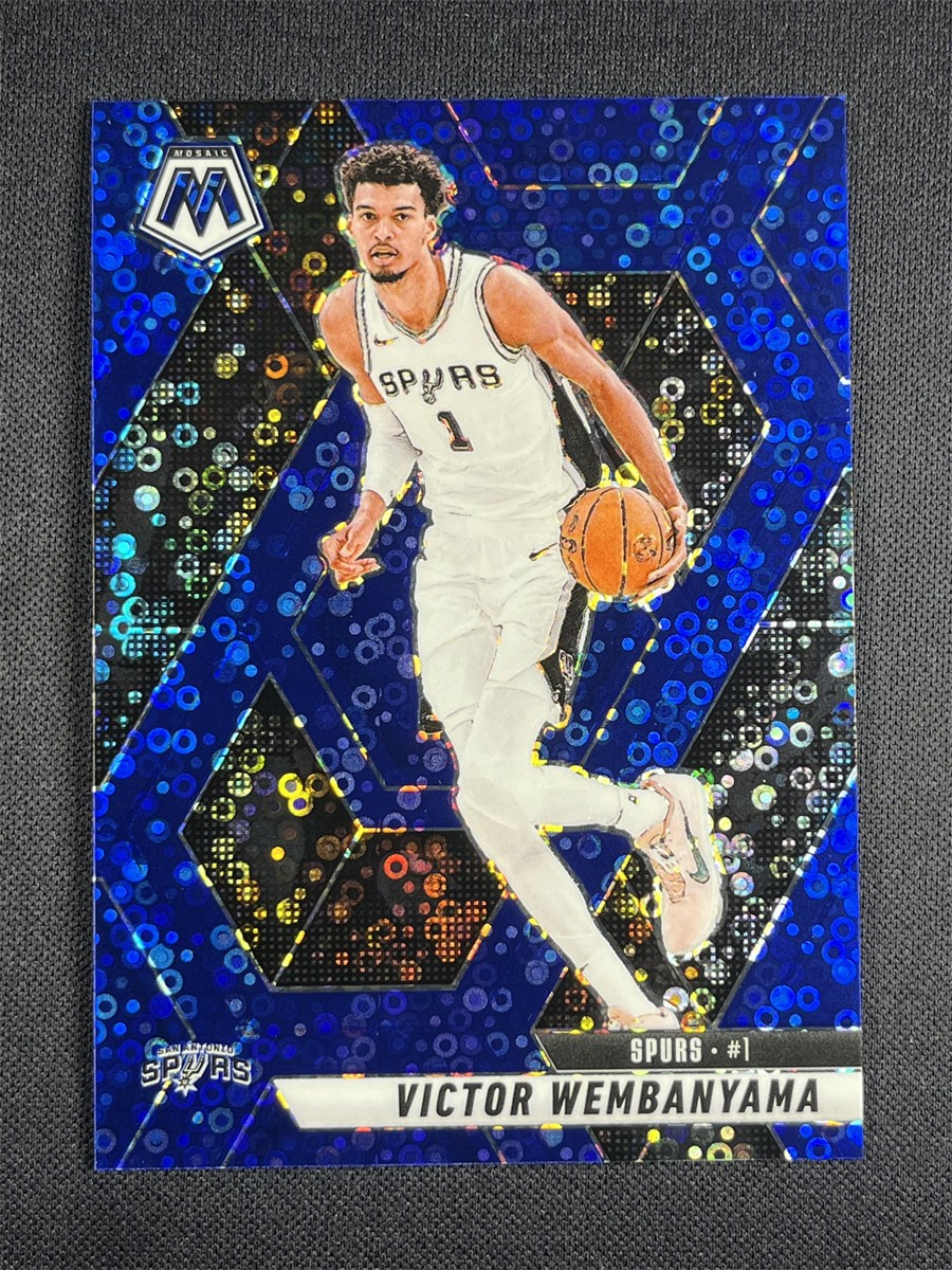 2024-25 Panini Mosaic Fast Break Victor Wembanyama #31 Blue Disco Prizm /85