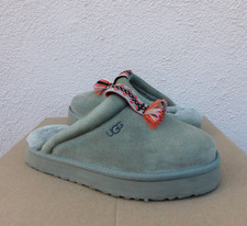 UGG TAZZLE SUEDE PLATFORM COMFORT SLIPPERS, YOUTH US 4/ FITS WOMEN US 6 NEW