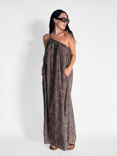 Voluminous One Shoulder Dress - Picture 4 of 5