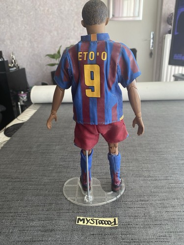 Figurine Football Articulée Samuel Eto’o FC Barcelone Revell 2004 OCCASION - Picture 3 of 24