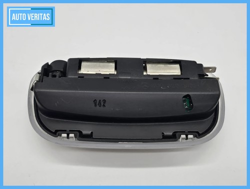 Mercedes Benz MB W210 W203 MOPF PDC Display BACK Interior lamp 2108201401 - Picture 6 of 8