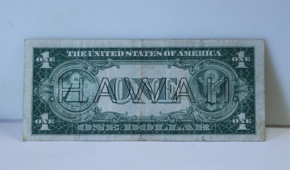 1935 A Hawaii $1  WWII Emergency Issue VF - Image 2 of 2