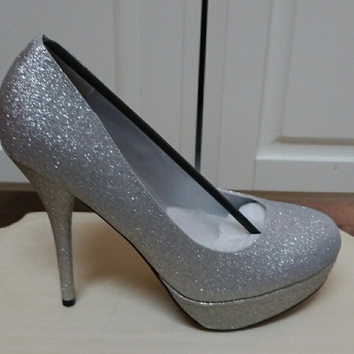 New Delicious Womens Jones-s Glitter Silver Round Toe Heels Party Shoes Size 10 - Picture 4 of 5