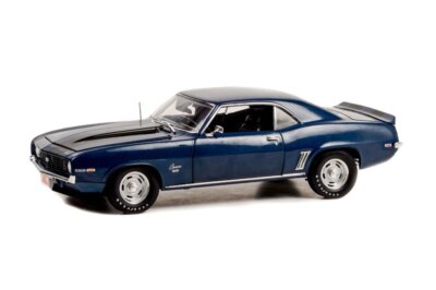 1969 CHEVY CAMARO SS 1/18 scale DIECAST CAR GREENLIGHT