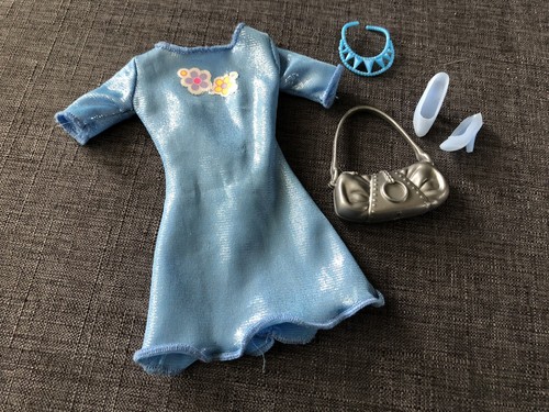 Barbie Doll Clothes And Accessories Lot-R7 Lady In Blue - Picture 1 of 5