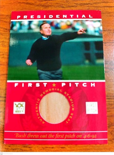 2002 Topps American Pie Presidential First Pitch Relics George Bush PFRP-GHWB - Picture 1 of 2