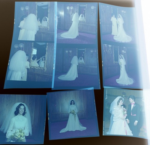 #26 Lot 99 Vtg COLOR Snapshot Photo NEGATIVES Family WEDDING Party Ceremony - Picture 6 of 17