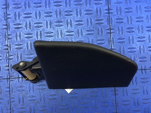 2008-2019 MASERATI GRANTURISMO REAR RIGHT HINGE FLAP COVER TRIM 81642300 OEM - Picture 3 of 13