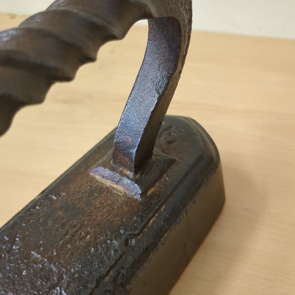 Antique 1800's Carron 12 Tailor's Goose Cast Iron Victorian Sad Iron