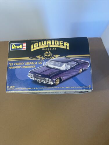 Revell Lowrider Magazin Maßstab 1:25 65 Chevy Impala SS Cabrio Modellbausatz - Bild 5 von 12