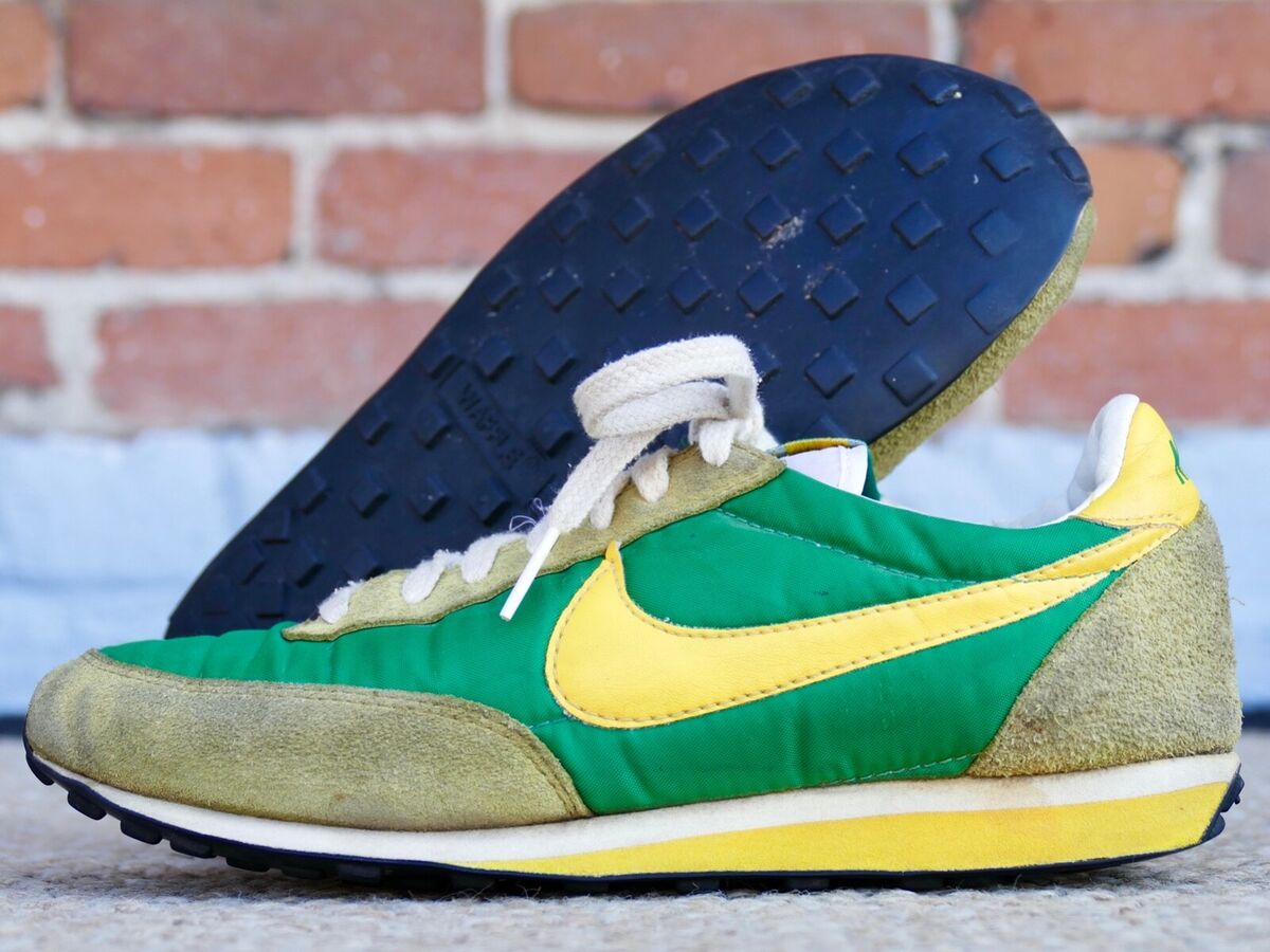 Nike Elite VNTG 2007 Sz 6 Oregon - retro waffle green nylon suede 316987-371 Nike Elite VNTG 2007 Sz 6 Oregon - retro waffle green nylon suede 316987-371