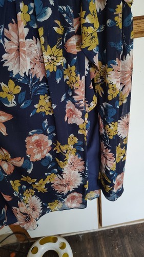 Lulus | Atemberaubendes Soiree dunkelblaues Midikleid mit Blumenmuster und Rüschen, Medium - Bild 3 von 6