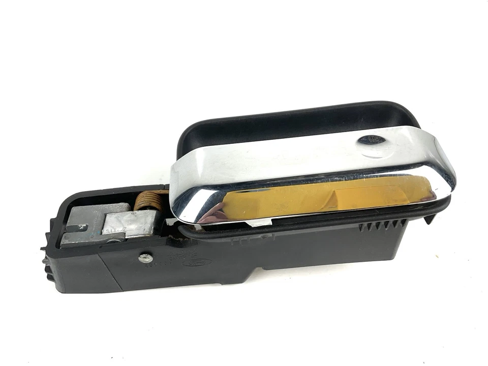 Manija de puerta interior del lado del conductor delantero izquierdo Lincoln Mark Lt 2004-2008 F11717 OEM Foto 4 de 4