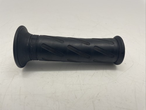 ♻️ Kawasaki Er 650 N Er6n 2005 - 2008 Throttle Tube & Grips ♻️ - Picture 8 of 9