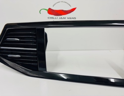 VW Transporter T6.1 Stereo Surround Air Vent Central 7L2 857 038 K 041 - Picture 2 of 7