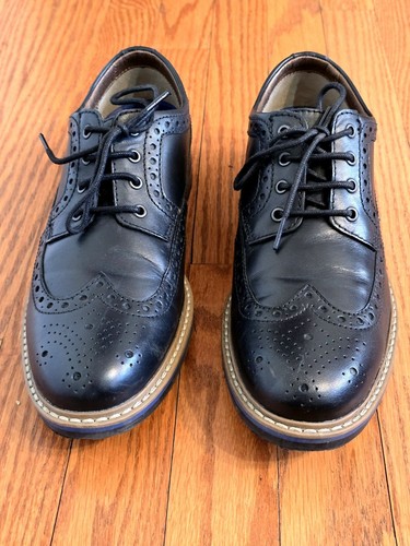 BOSTONIAN Hombres Zapatos Derby Cuero Negro 8.5 M Solo Una Vez Usado en Caja Original - Imagen 3 de 9