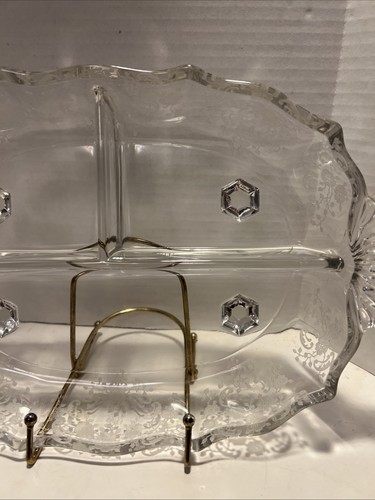 FOSTORIA DIVIDED 3-PART ETCHED GLASS RELISH DISH, BAROQUE SHAPE, NAVARRE PATTERN - Picture 4 of 7
