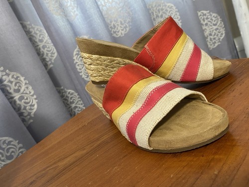 Sandalias de cuña alpargata deslizable superior de tela para mujer AEROSOLES talla 8,5 cubierta de vuelo - Imagen 14 de 15