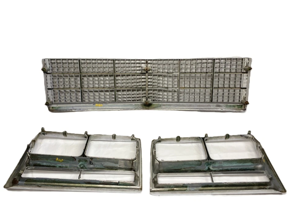 1977 1978 1979 BUICK ELECTRA PARK AVENUE GRADE FRONTAL E CONJUNTO DE MOLDURA DE FAROL - Imagem 2 de 4
