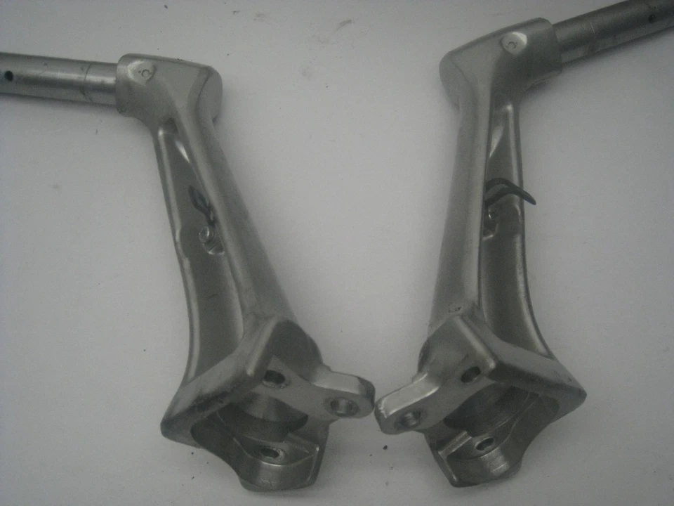 2007 HONDA ST1300 ST 1300 A HANDLEBAR PAIR - Image 2 of 4