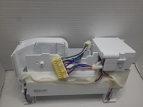 OEM LG AEQ73110205 Refrigerator Ice Maker Assembly - Picture 4 of 12