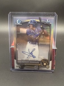 2025 Bowman Chrome Yophery Rodriguez 1st Prospect Refractor AUTO #86/499 