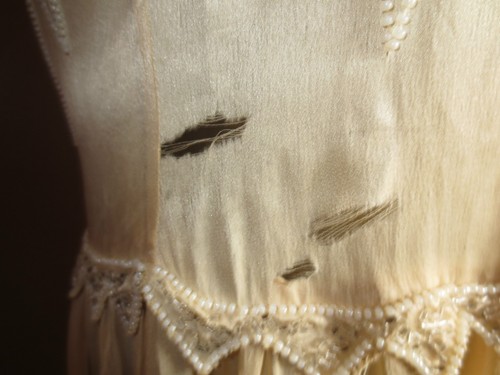 Antique Gatsby cream beaded silk 1920's flapper dress - Picture 3 of 4