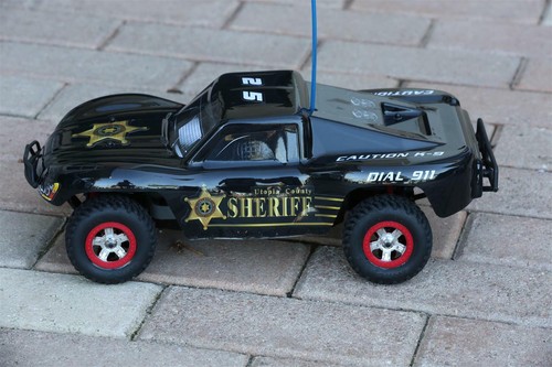 Custom Body Police Sheriff Style for Traxxas 1:16 Slash Mini 7012 1/16 Scale - Picture 7 of 11