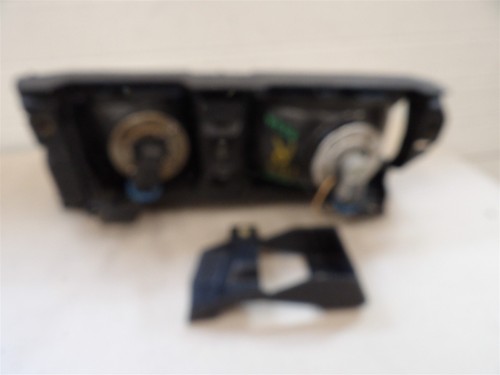 PONTIAC GRAND PRIX 90-1991 CONJUNTO FARO PASAJERO DERECHO sin barra de luz central - Imagen 4 de 7