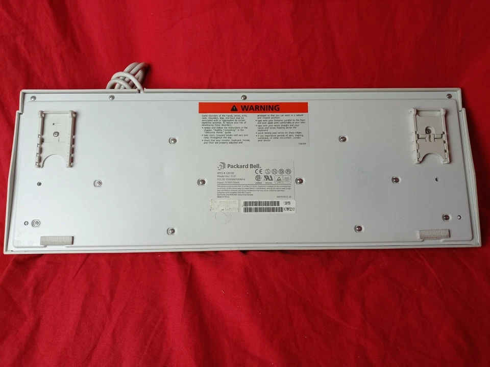 Packard Bell Vintage Keyboard ( No Kickstands)  - Image 4 of 4