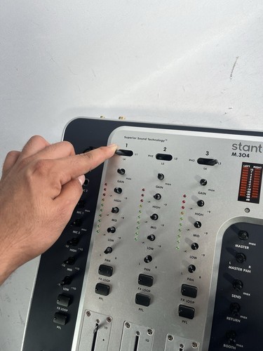 Stanton M.304 3 Channel DJ Mixer NO POWER CORD - Picture 5 of 13