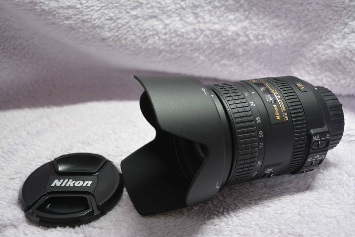 Nikon Zoom Lens NIKKOR 18-200mm f3.5-5.6G AF-S DX VR II from