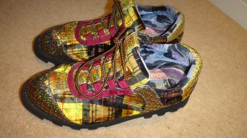 Unisex Irregular Choice Dollytime Terciopelo Entrenadores Informales Fuerza de Belleza Talla 41 - Imagen 4 de 20