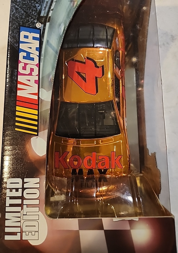 Racing Champions 1:24 Scale NASCAR Bobby Hamilton #4 "Under the Lights" Metallic - Picture 5 of 8