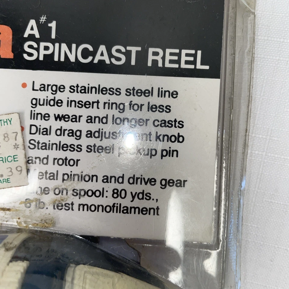 New Vintage Daiwa S80 Spin Cast Fishing Reel White Blue S - Image 4 of 4