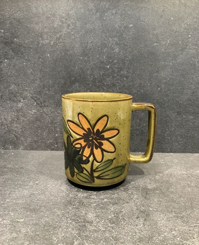 Vtg 70s Floral Stoneware Coffee Mug Cup Green Speckled Orange Flowers *RARE*