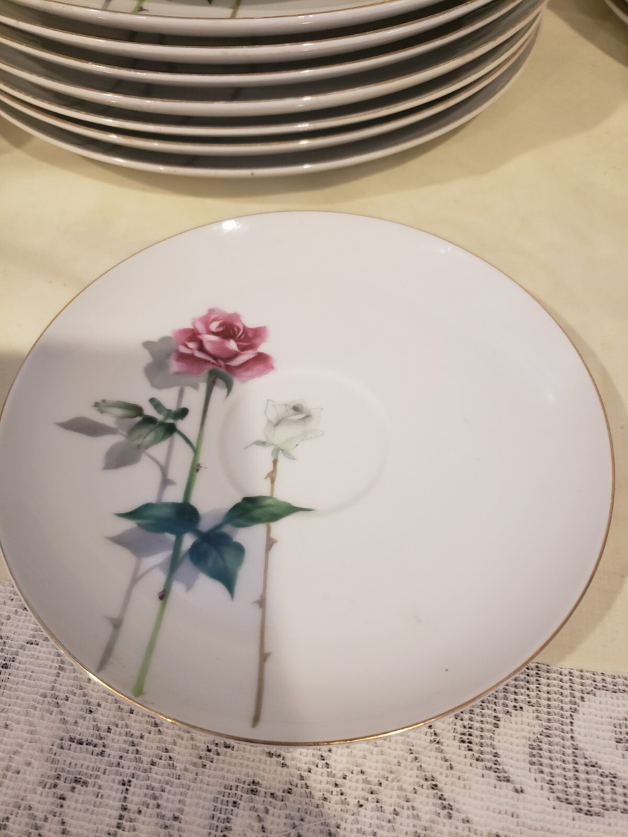 中国 花の形の皿 u6230912 中国 花の形の皿 u6230912