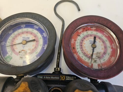 YELLOW JACKET TITAN 4-VALVE TEST & CHARGING MANIFOLD & Hoses - Picture 5 of 7
